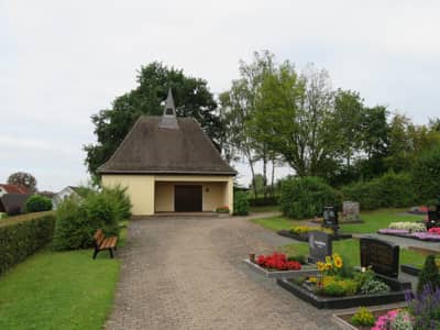 Friedhof Mönchherrnsdorf (Aussegnungshalle); Friedhofsverzeichnis by Schunder Bestattungen Bamberg